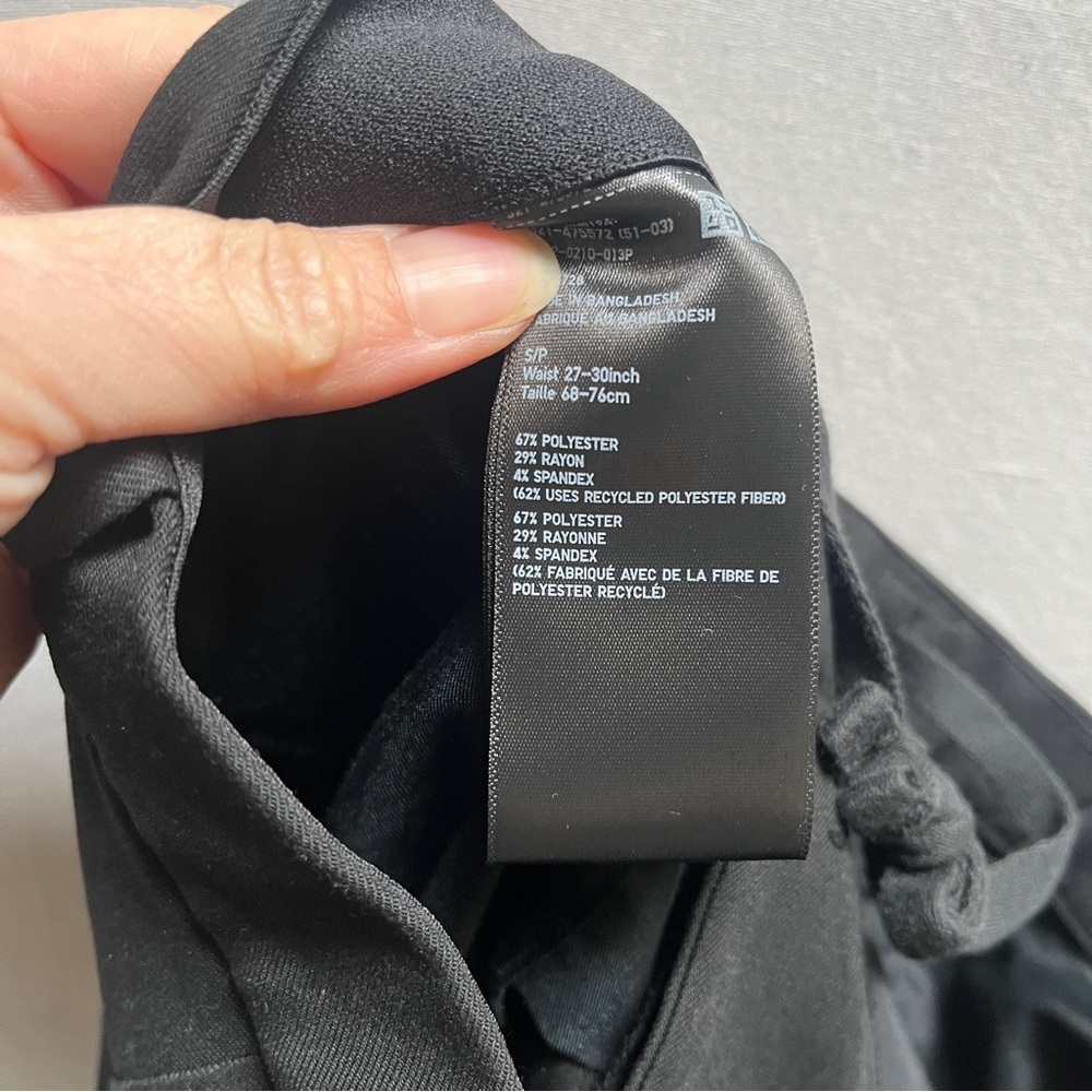Uniqlo Black Women's Straight Trousers - Picture 10 of 10
